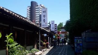 歴史的な街並みも