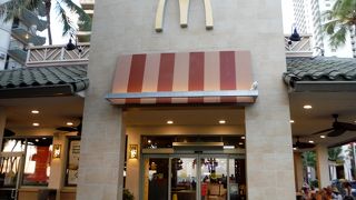 マクドナルド（カラカウア店）