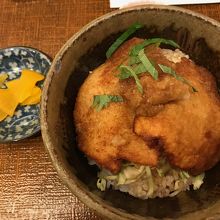 小鉢醤油カツ丼