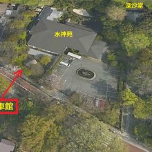 深大寺の水車館は、深沙堂の西南にあります。深大寺通り沿いです