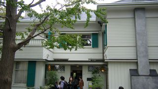 かわいらしい建物