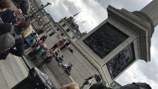 人がたくさんいます