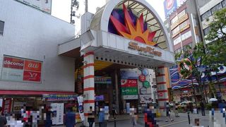 活気のある商店街