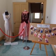 ドレスを着て内部散歩・撮影もできます。安価です。