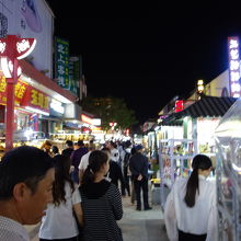 観光客がいっぱい