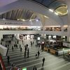 ブルリング＆グランド・セントラルは事実上の駅ビル。トイレもきれいでフードコートなど昼食時に利用価値大。
