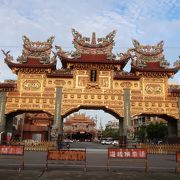 立派な寺院　東港に行ったら是非行きたい