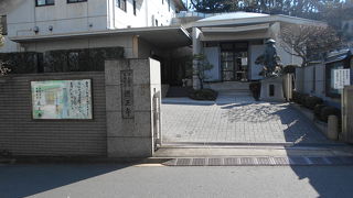 大黒坂沿いの寺院