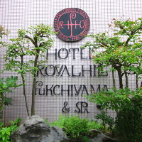 正面玄関にあるレリーフ