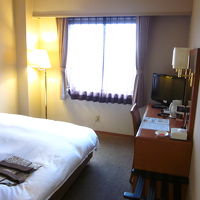 ゆったりとしたセミダブルルーム～