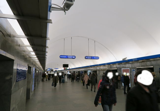 モスコフスカヤ駅 (地下鉄)