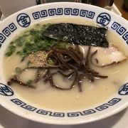 濃厚とんこつラーメン