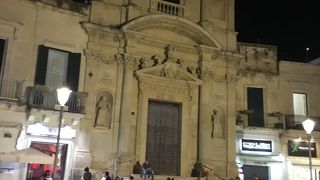 サントロンツォ広場に面した教会