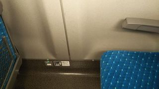 電源コンセントは１つ