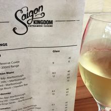 白ワインとドリンクメニューの一部