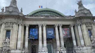 グラン・パレは有料です