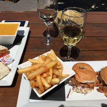 ハンバーガーとスープ