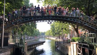 クルーズ船で川のぼり