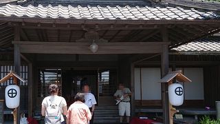 風情ある立派な建物