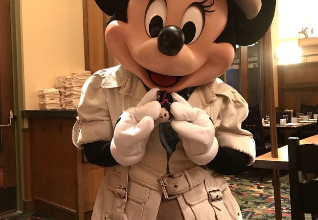 ストーリーテラー カフェ  (ディズニー グランドカルフォルニア ホテル)