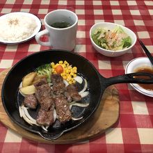 ステーキランチ９８０円