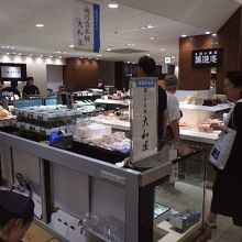 越乃雪本舗大和屋 新潟三越店