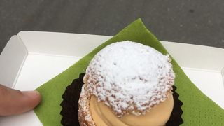 菓子工房ルスルス 東麻布店