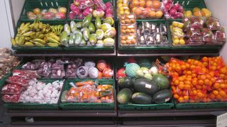 フルーツ、野菜関係の売り場