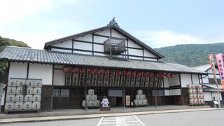素晴らしい、日本最古の芝居小屋