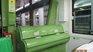 大阪のフェリー乗り場まで直行します