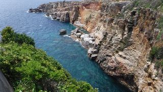 美しい迫力ある崖