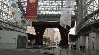 金沢駅のシンボル