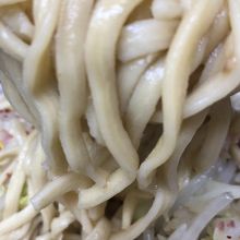 これまた旨い太麺