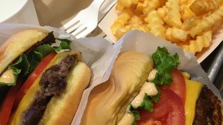 ジューシーなビーフパティ