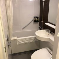 ビジネスホテル標準です