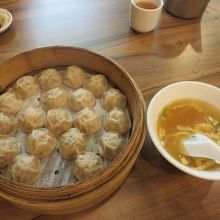 スープ小籠包