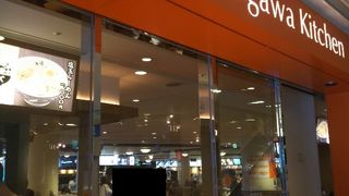 品プリのフードコート