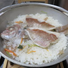 ２０分待ってこれだけ１５００円