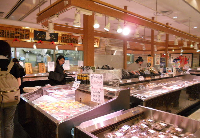 エスパルの地下に入っている鮮魚店