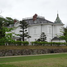 仁風閣の外観です。