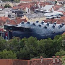 奇抜な建物、クンストハウス