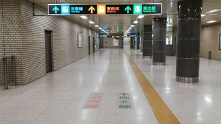 広々通路