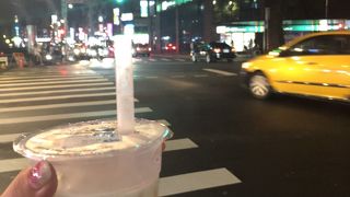 タピオカミルクティを