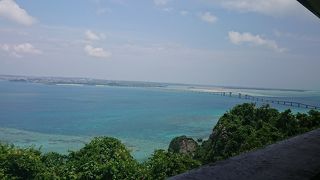 伊良部大橋全景を見ることができます