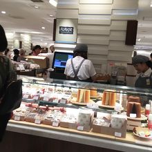 昔からのシフォンケーキ By あらら フレイバー 新宿伊勢丹店のクチコミ フォートラベル 昔からのシフォンケーキ By あらら フレイバー 新宿伊勢丹店のクチコミ フォートラベル