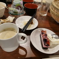 夕食時はアルコール含め、ドリンク飲み放題なのが嬉しい！