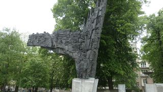 スロヴェニアが共産圏だった頃の雰囲気が感じられる共和国広場