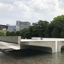 平和の灯火モニュメント