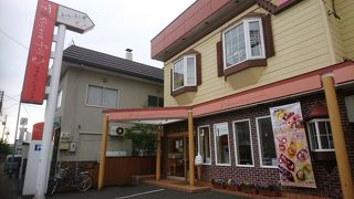 シュークリームやパイがおいしい