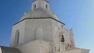 サントリーニ観光の拠点